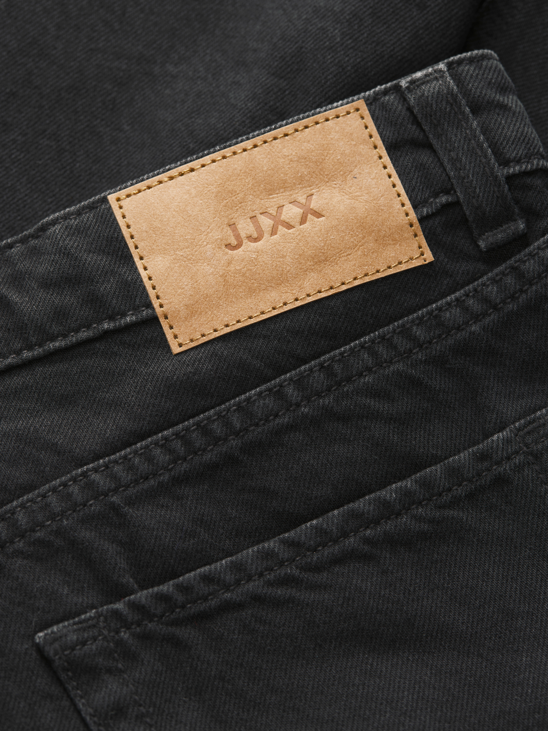 model_shot-detail